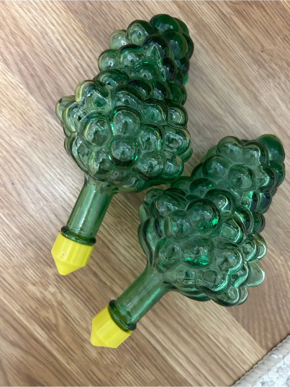 Glass grape clusters Oil/ vinegar decanters